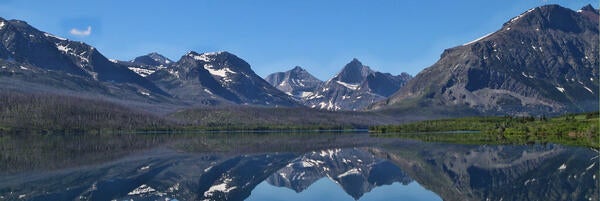 Unsplash-Mountain With Lake 